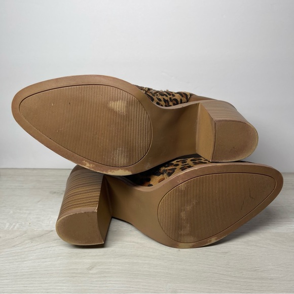 Very Volatile Women's Lacey Ankle Bootie Leopard Print Women's Size 8.5 - Picture 9 of 9